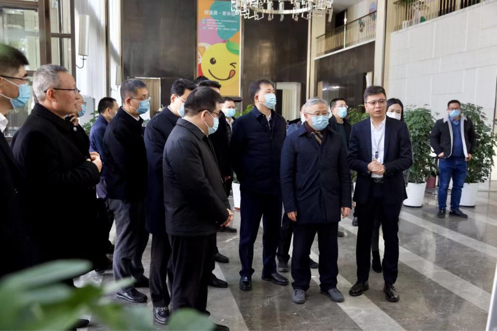 调研现场，在辰颐物语总经理柳海滨的陪同下，省政府副省长徐文光等领导一行参观了辰颐物语温州总部，听取了辰颐物语发展历程、规模现状、产品种类、公司文化等多项企业经营情况。
