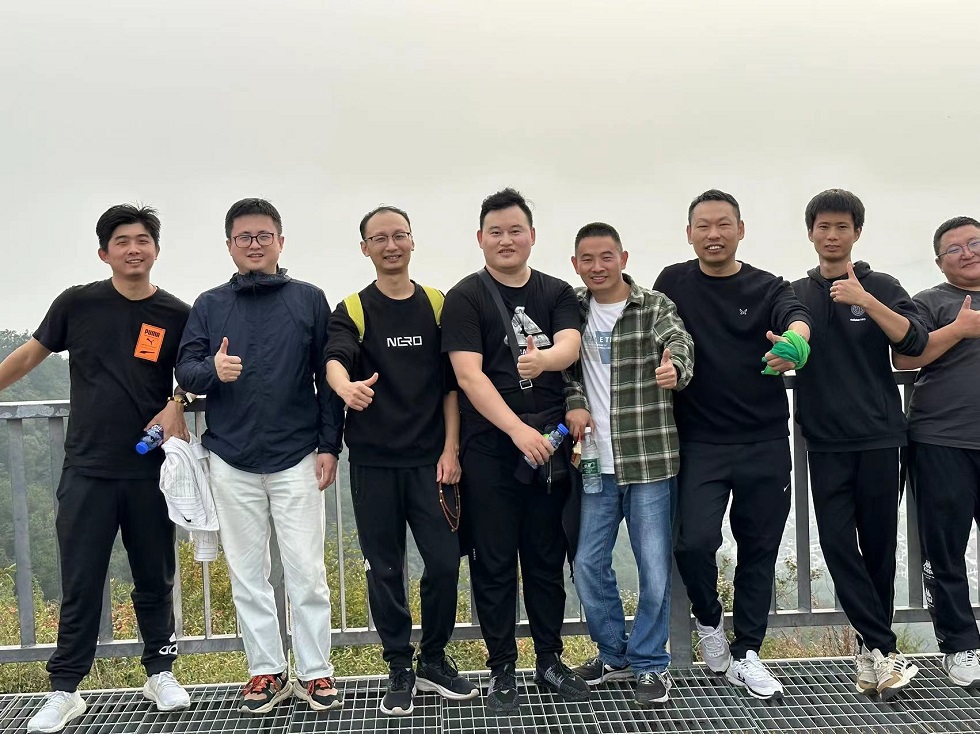 龙行龘龘,行而不辍,一路向前,未来可期! 龙行龘龘,行而不辍,一路向前,未来可期!